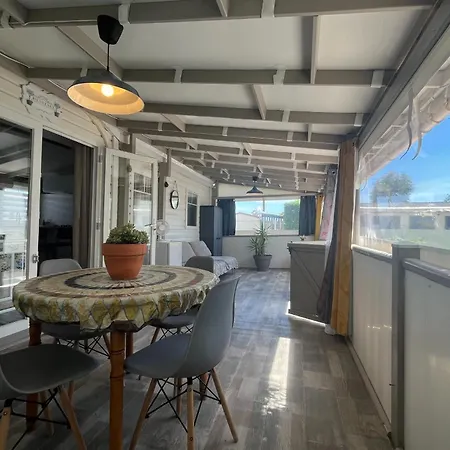 Chalet Charming Mobile With Pool In Hyères